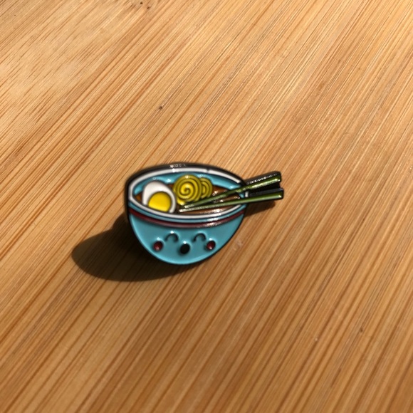 Blue Ramen Noodle Bowl Enamel Pin NWOT - Picture 2 of 6